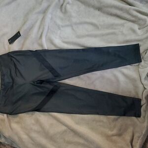 Titika lustre leggings size 12